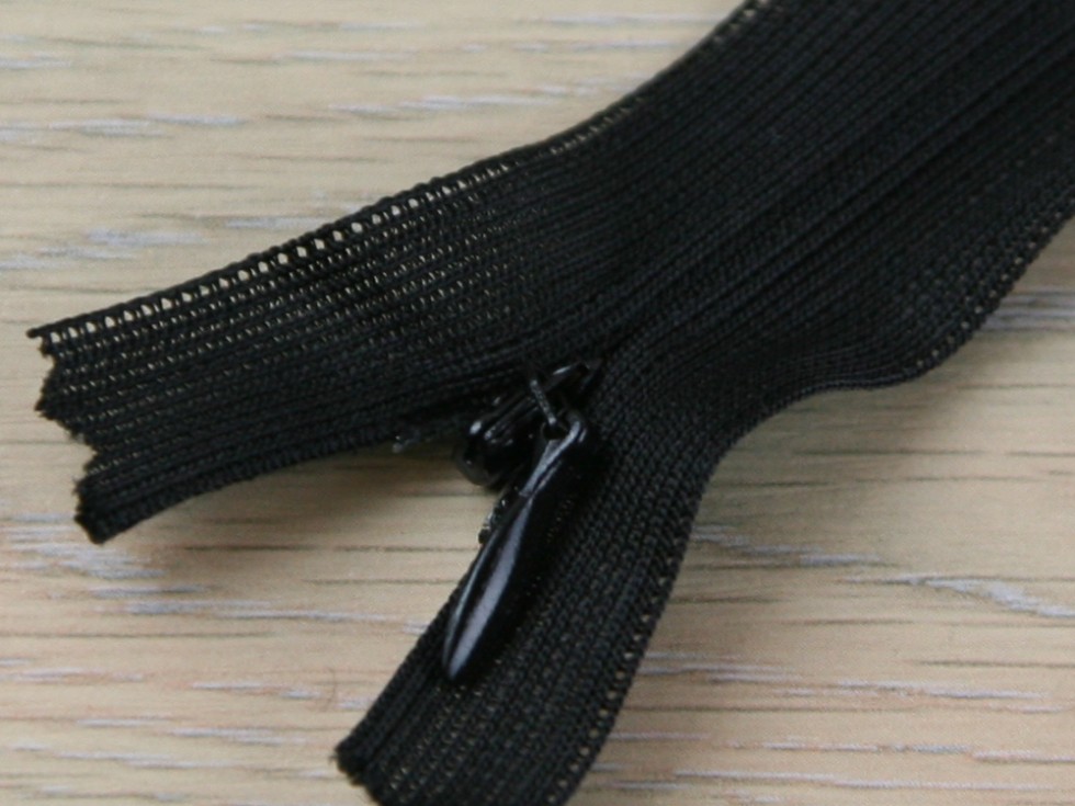 Clearance Concealed Invisible Closed End Zip per 5 zips (CL3CC14082