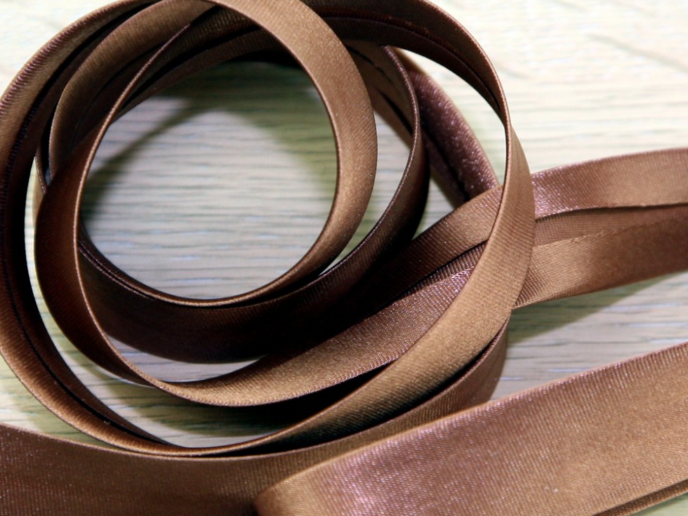 Prym Duchesse Satin Bias Binding (903600-M) - Picture 19 of 37