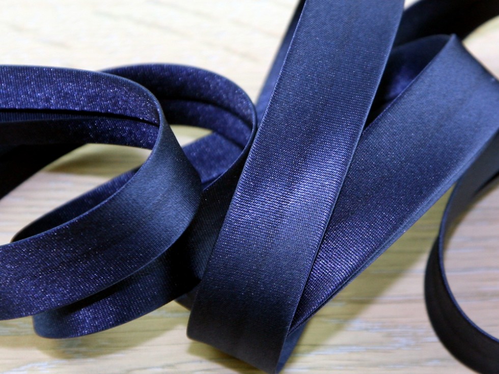 Prym Duchesse Satin Bias Binding (903600-M) - Picture 18 of 37