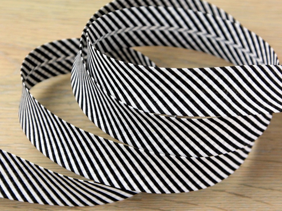 Essential Trimmings 20mm Stripe Print Cotton Bias Binding Tape Black per 25 metre roll